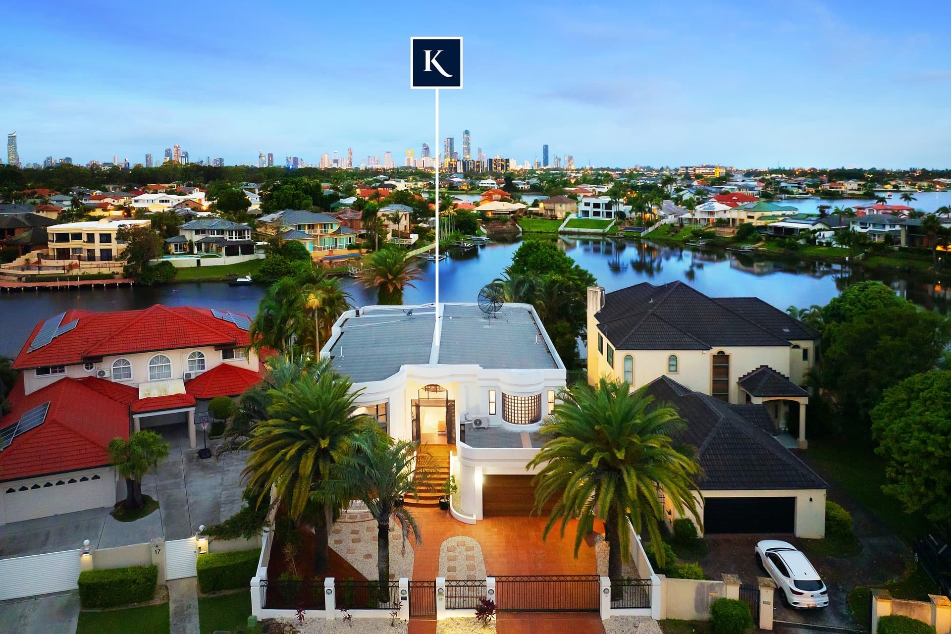 15/36-40 Myra Road, Clear Island Waters - Thumbnail 4