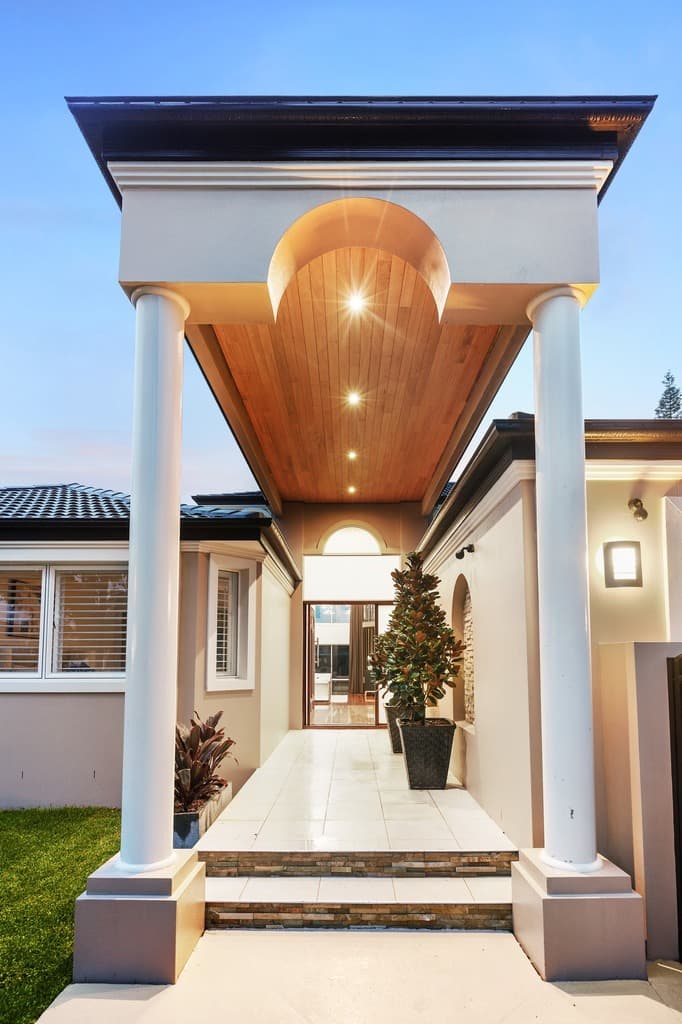 1/10 Eltham Street, Benowa Waters - Thumbnail 3