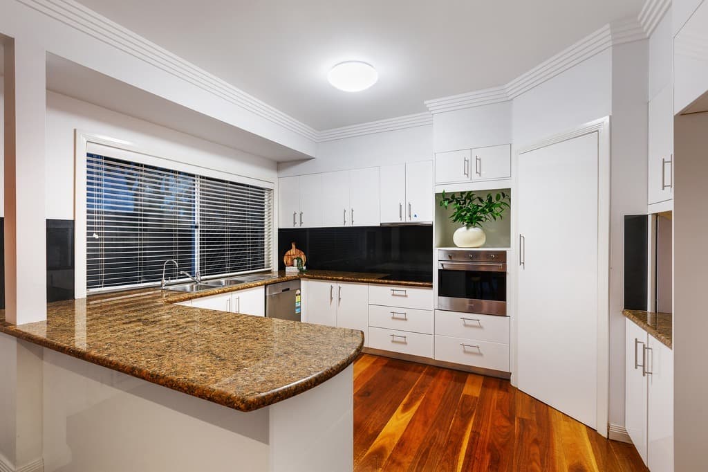 1/10 Eltham Street, Benowa Waters - Thumbnail 8