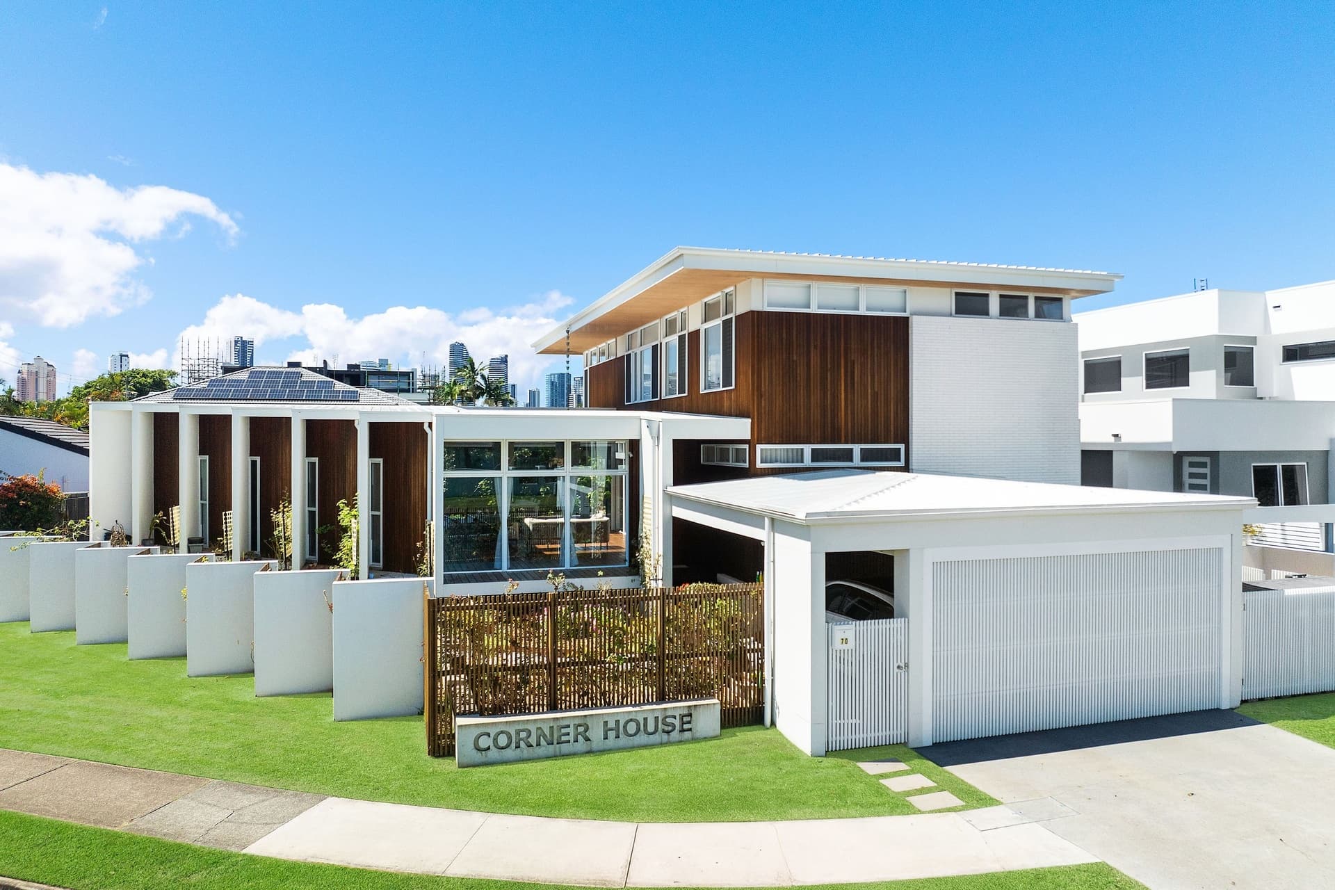 15/518 New Canterbury Road, Broadbeach Waters - Thumbnail 2