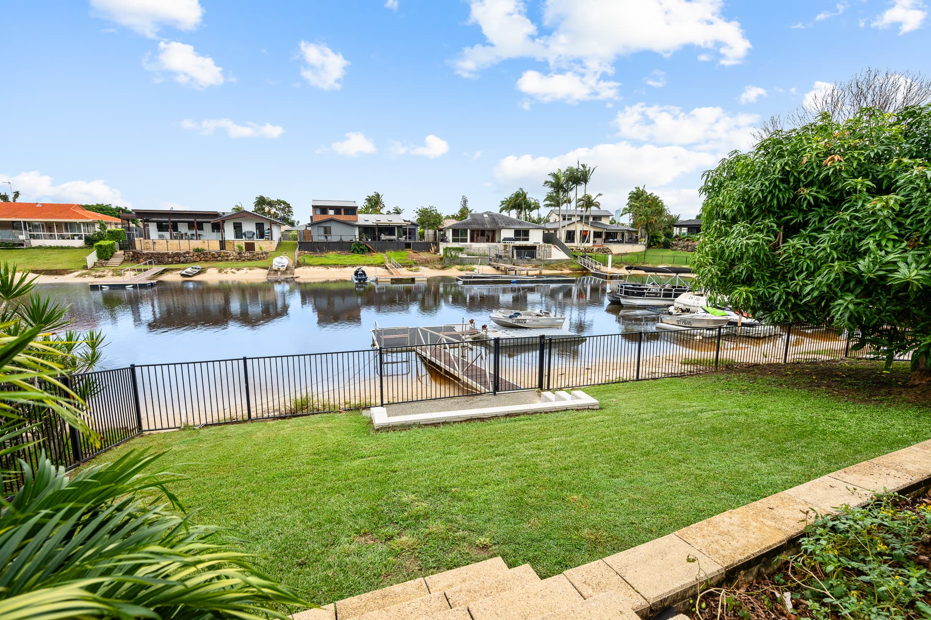 5/525 New Canterbury Road, Broadbeach Waters - Thumbnail 3