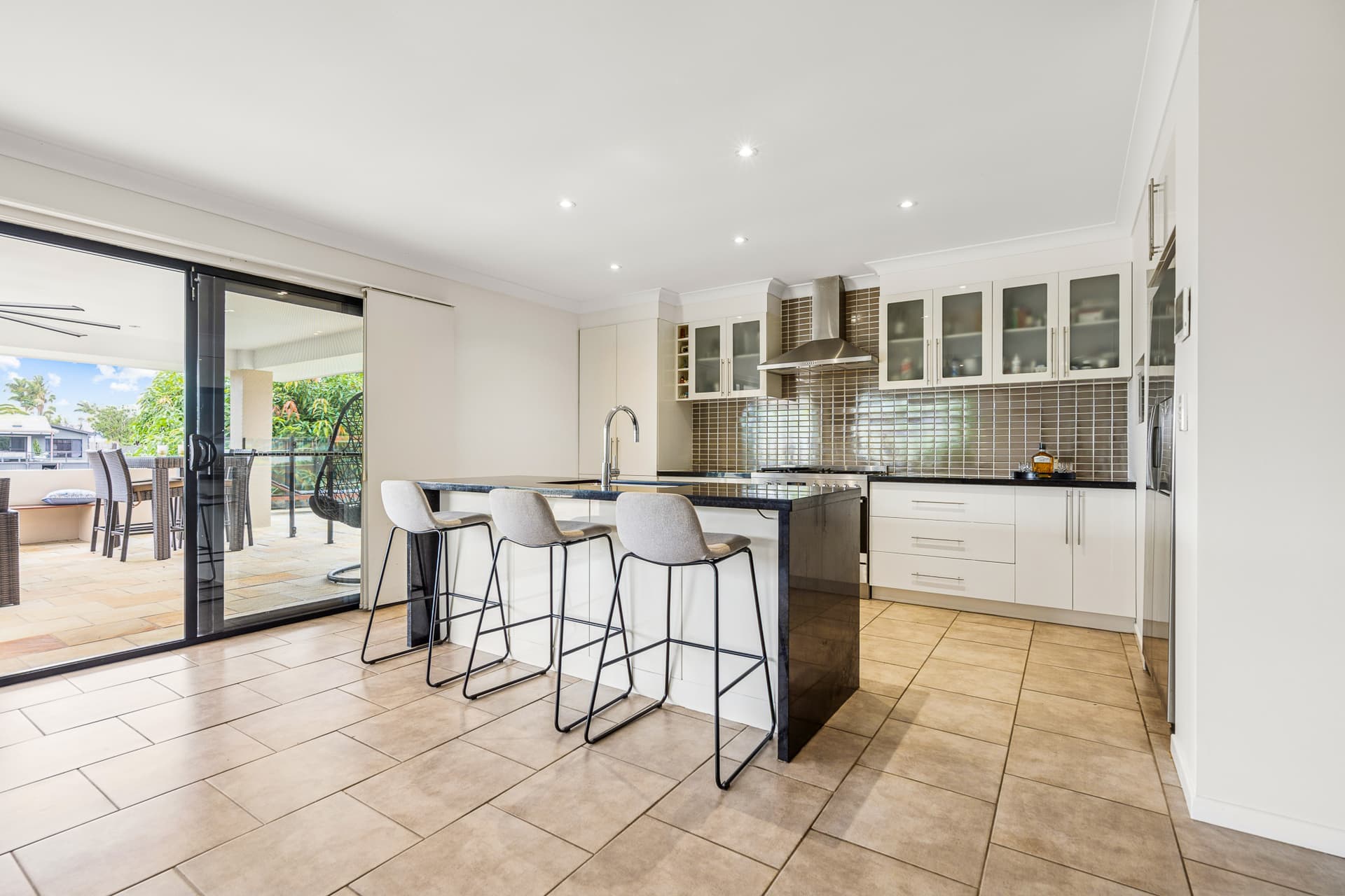 5/525 New Canterbury Road, Broadbeach Waters - Thumbnail 5