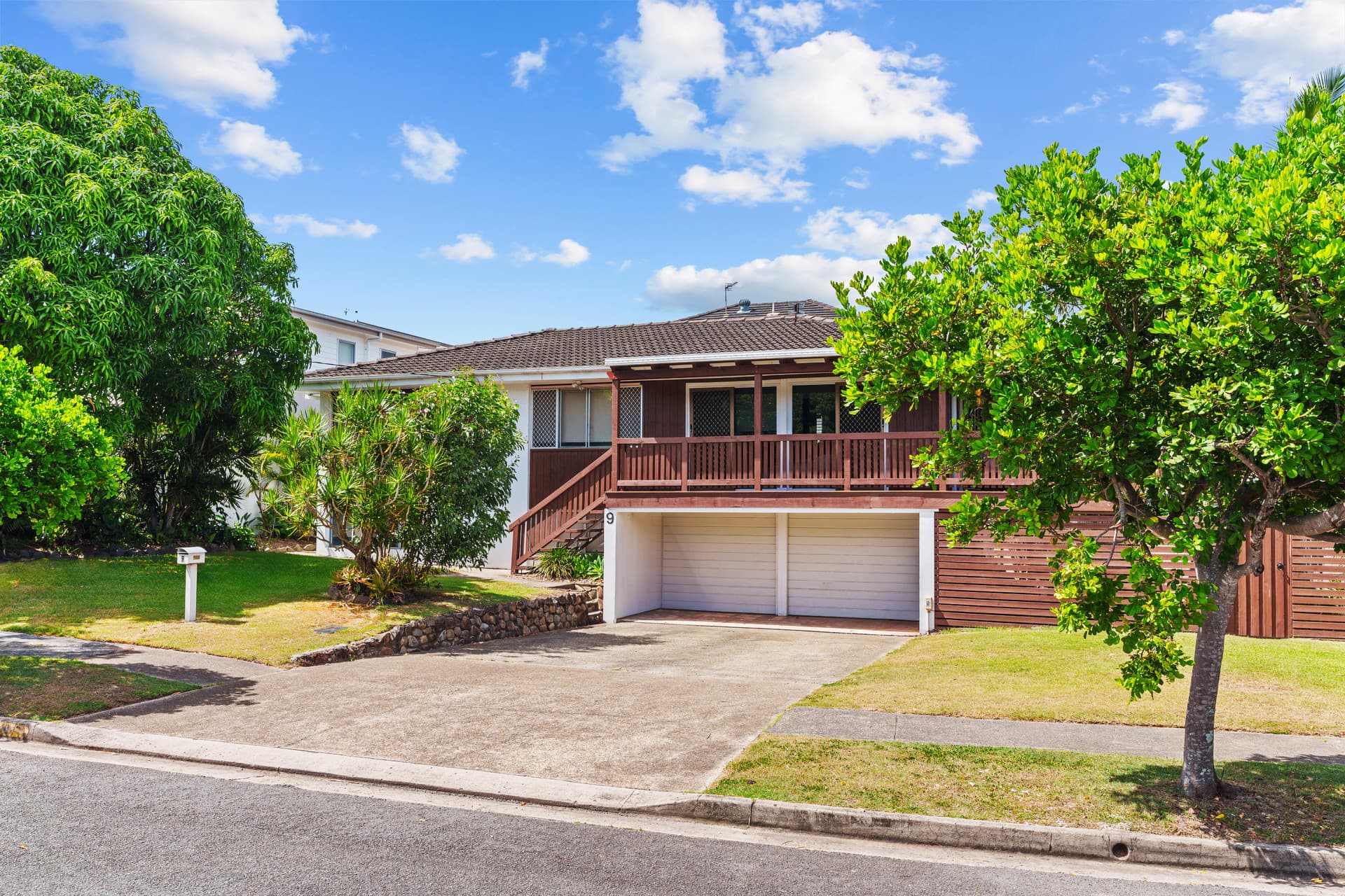 9 Messines Crescent, Miami, QLD, 4220, Miami - Thumbnail 2