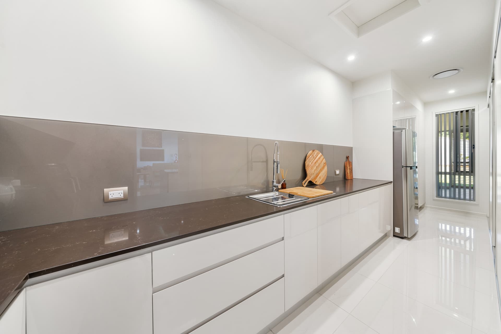 27 Montego Hills Drive, Kingsholme, QLD, 4208, Kingsholme - Thumbnail 7