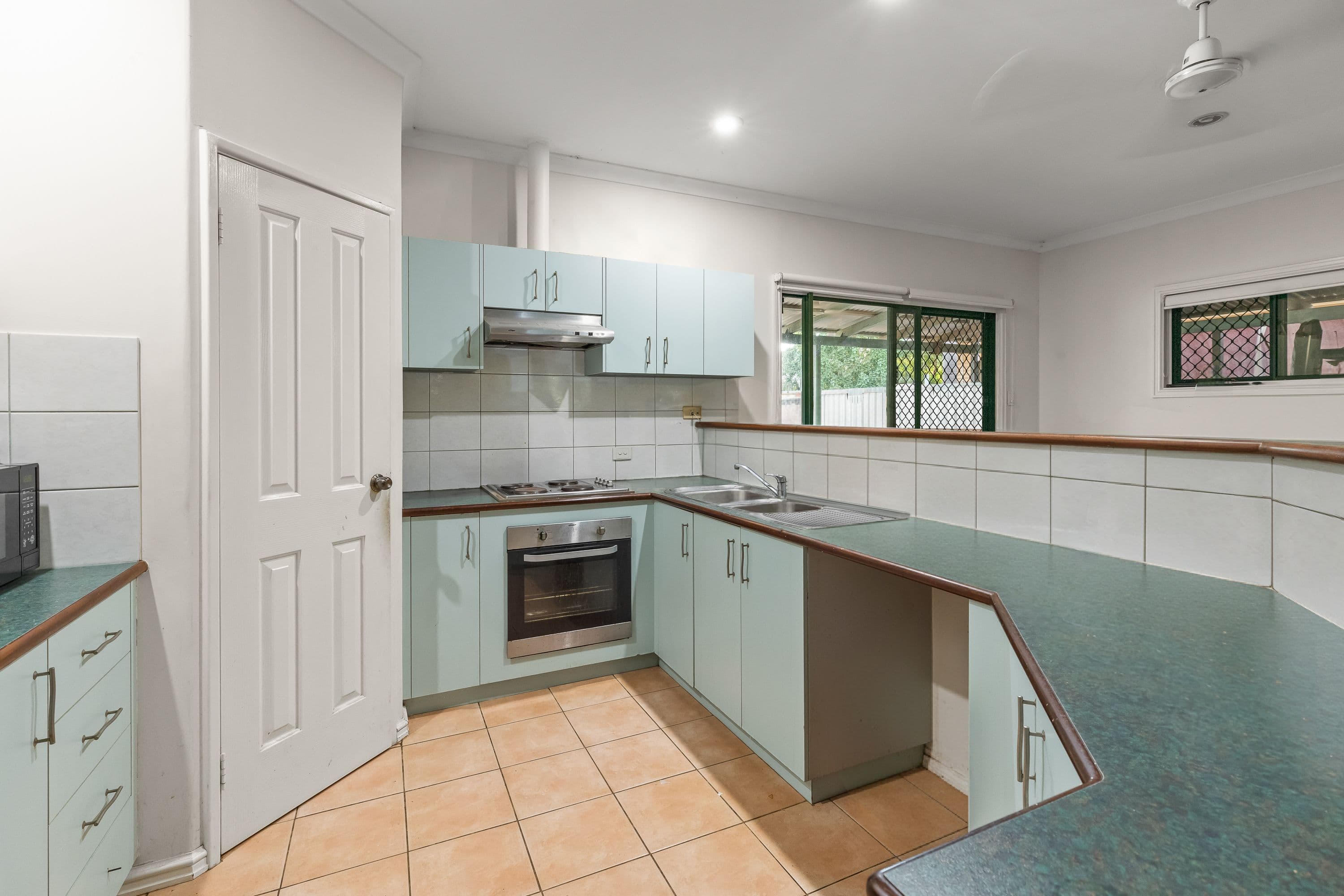 29 Bowerbird Loop, Djugun WA 6725, Djugun - Thumbnail 5