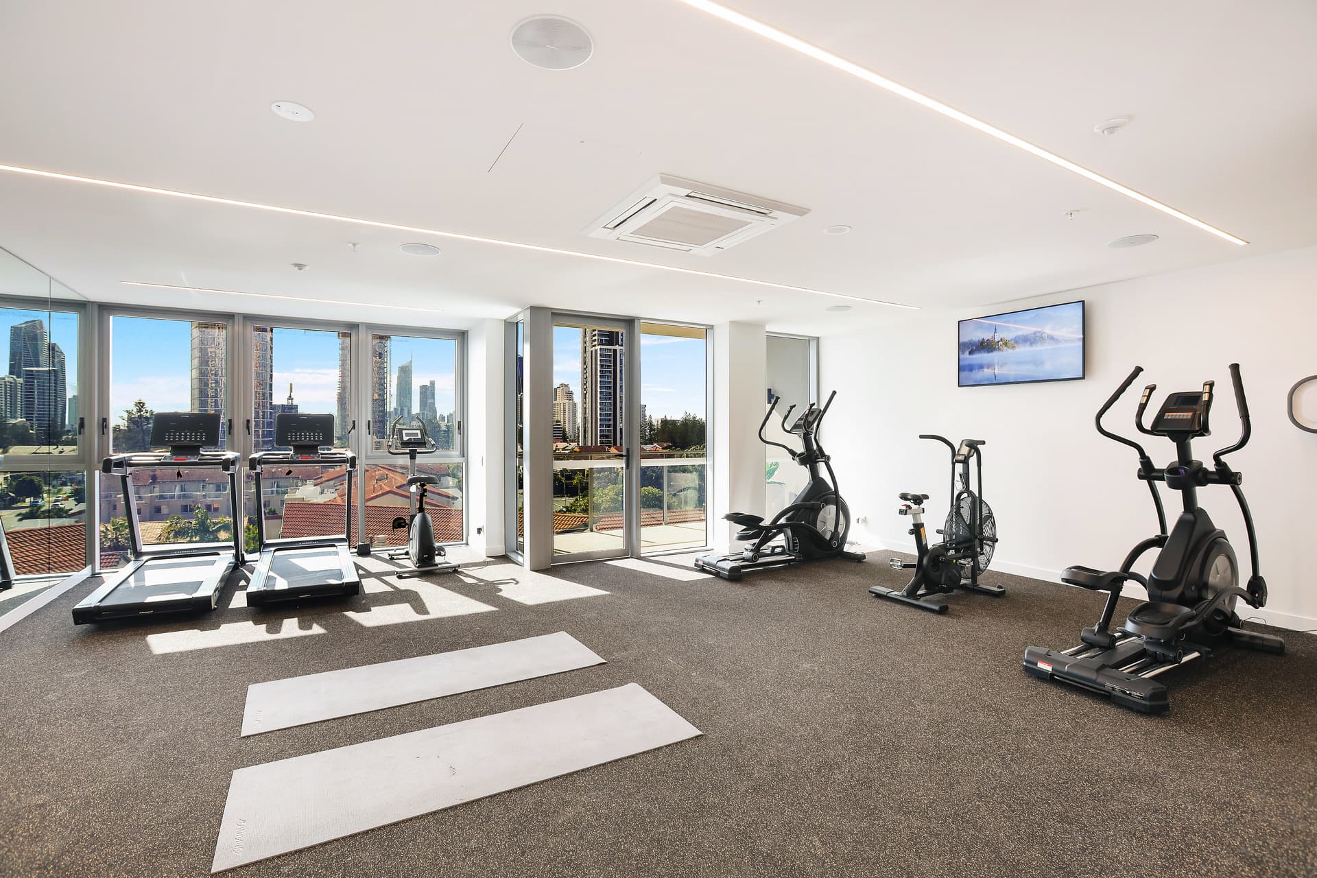 801/122 Surf  Parade, Broadbeach, QLD, 4218, Broadbeach - Thumbnail 7