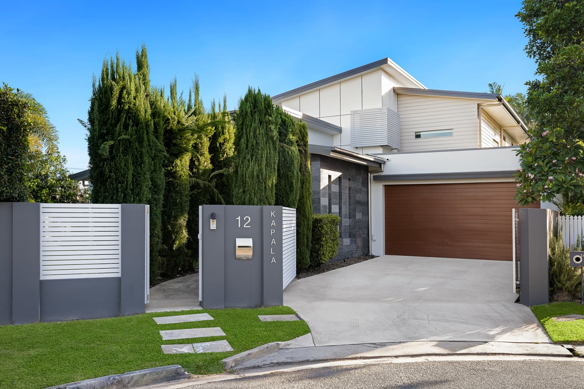 12 Kapala Street, Southport, QLD, 4215, Southport - Thumbnail 3
