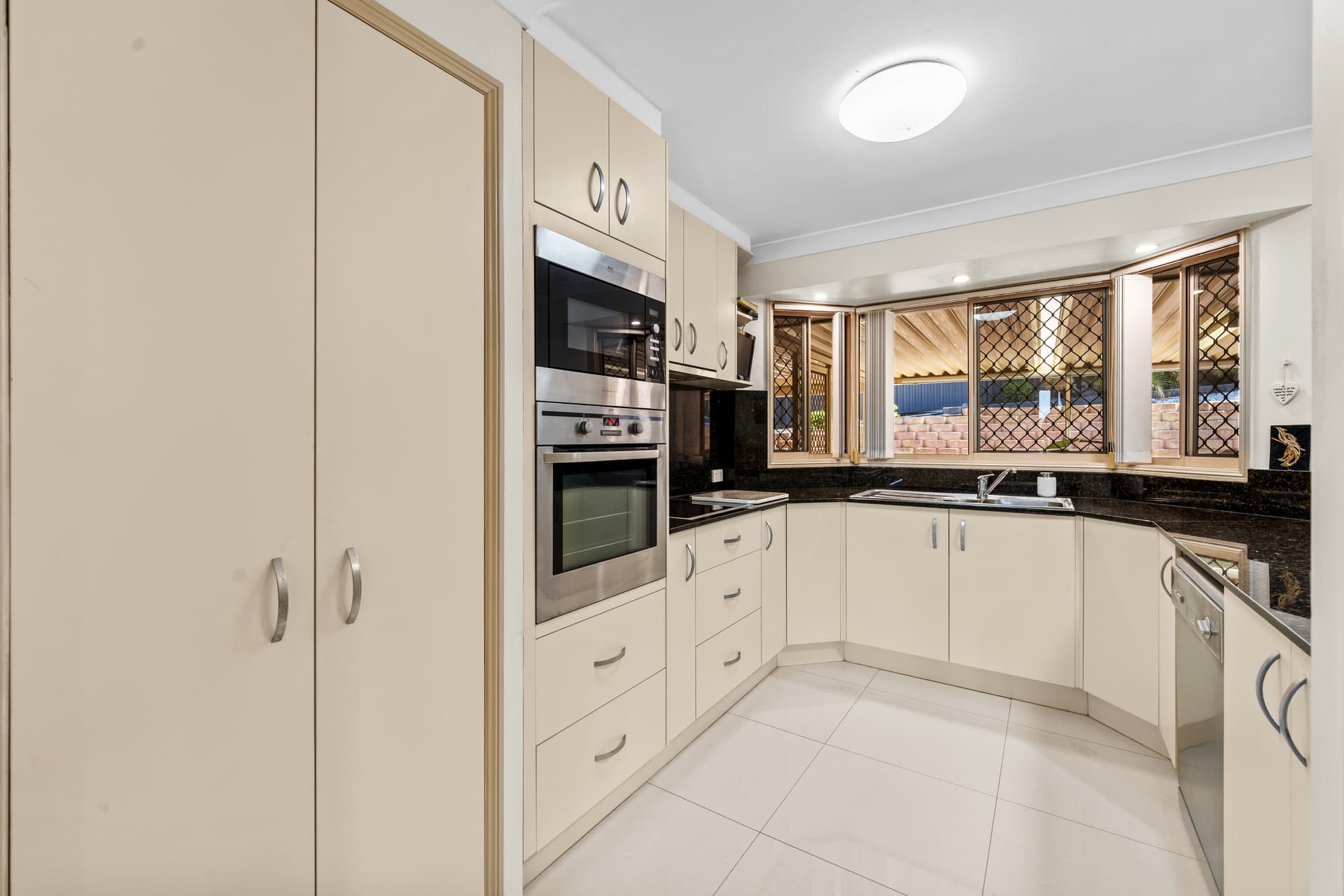 5 Boolarra Avenue, Clifton Springs VIC 3222, Clifton Springs - Thumbnail 3