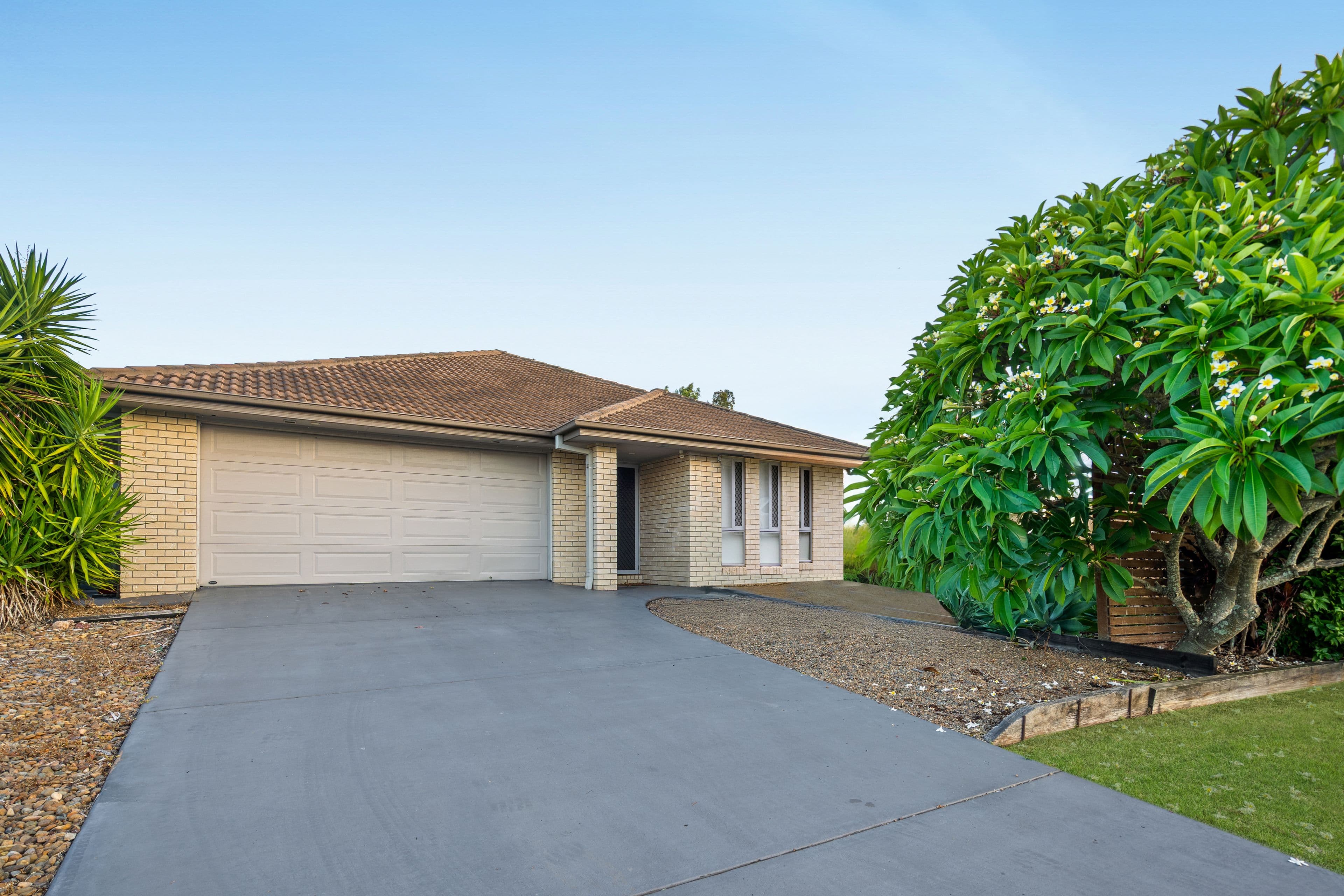 18 Willowood Place, Fernvale QLD 4306, Fernvale - Thumbnail 2