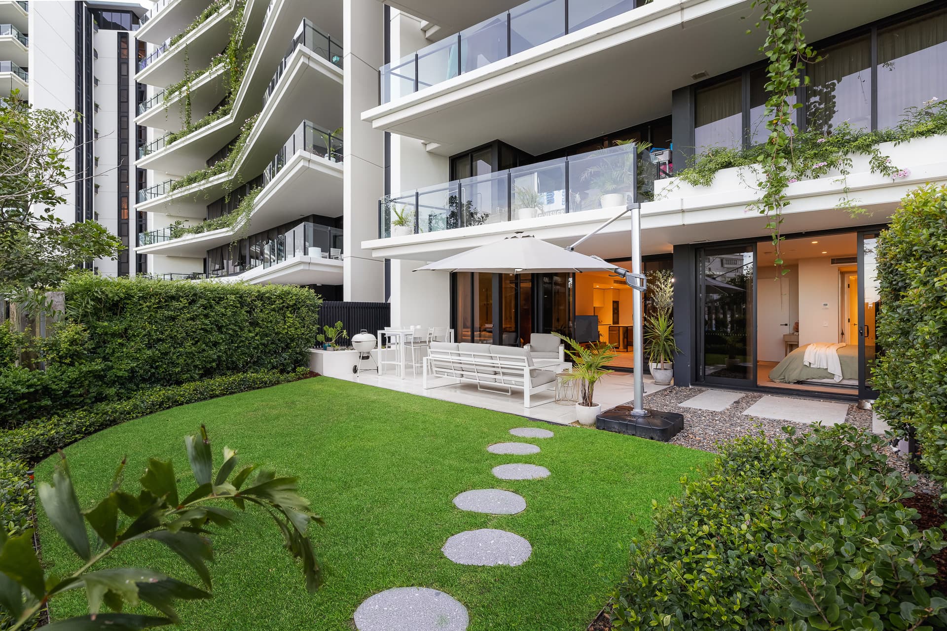 2102/1328 Gold Coast Highway, Palm Beach, QLD, 4221, Palm Beach - Thumbnail 2