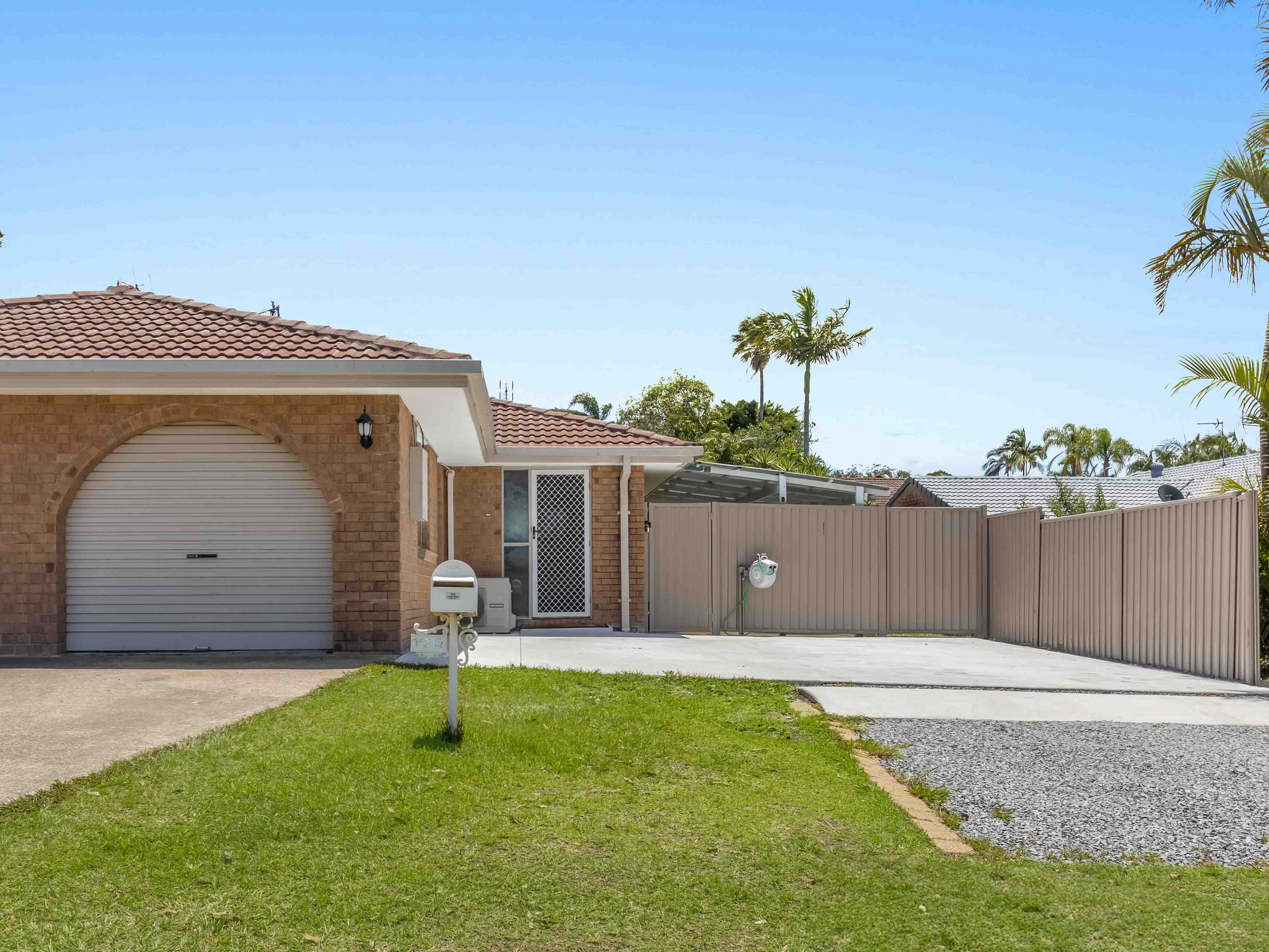216 Olsen Avenue, Arundel QLD 4214, Arundel - Image 1