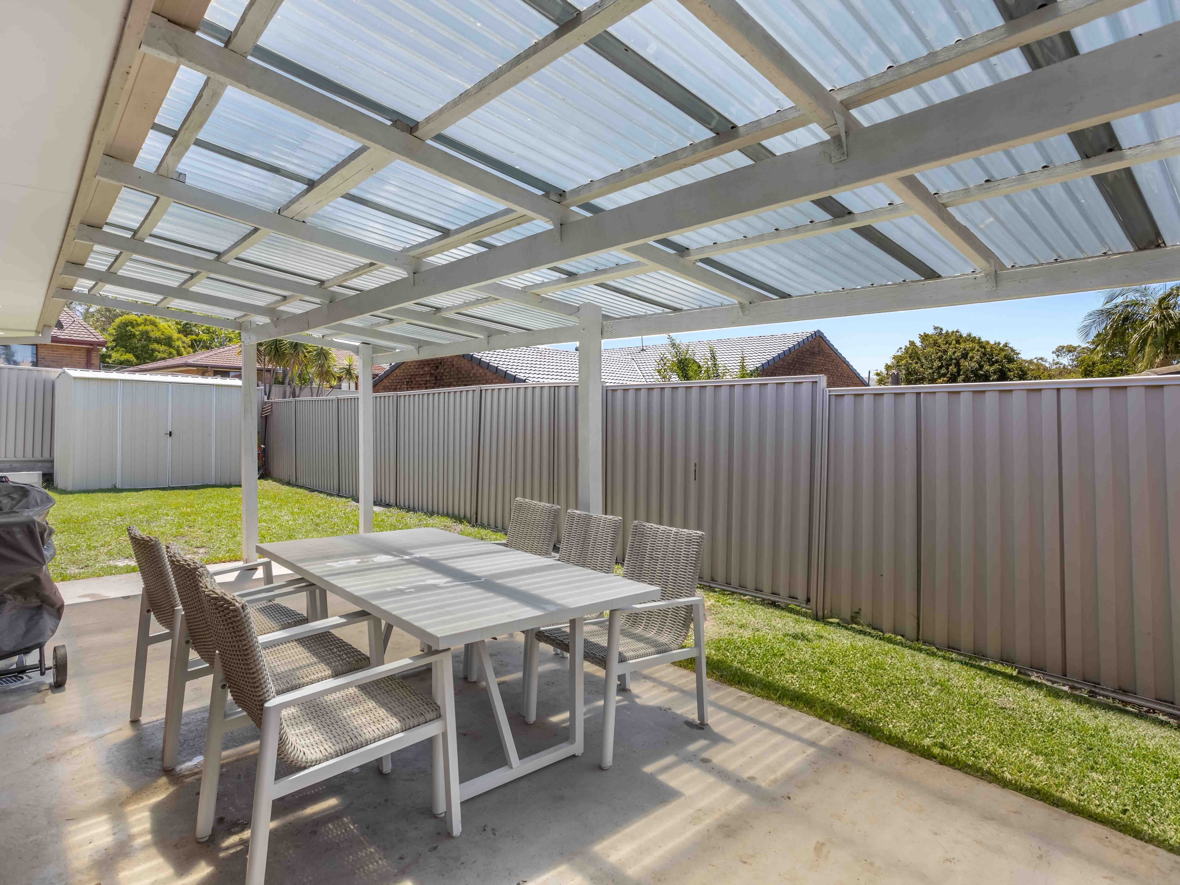 216 Olsen Avenue, Arundel QLD 4214, Arundel - Thumbnail 4