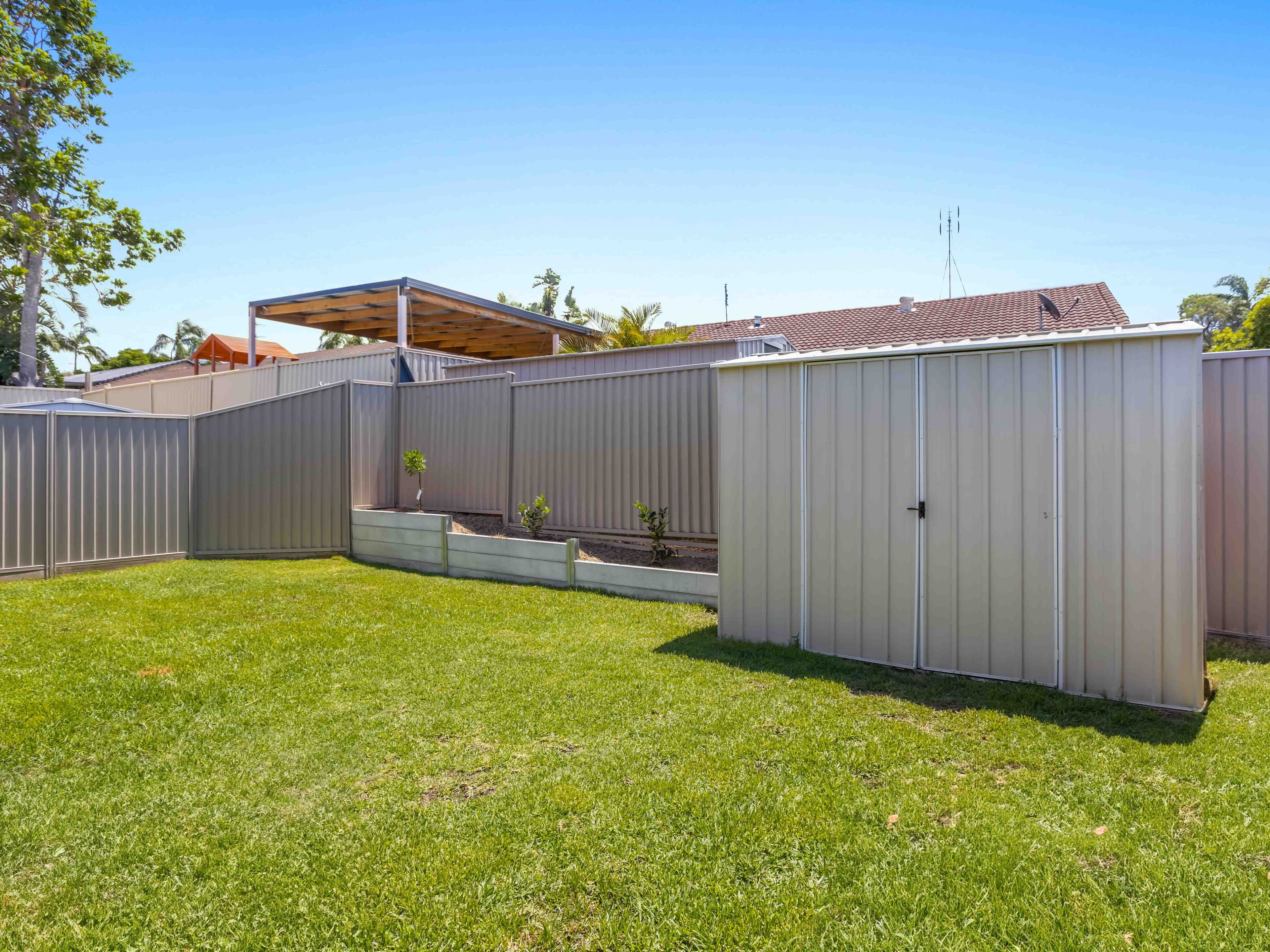 216 Olsen Avenue, Arundel QLD 4214, Arundel - Thumbnail 6