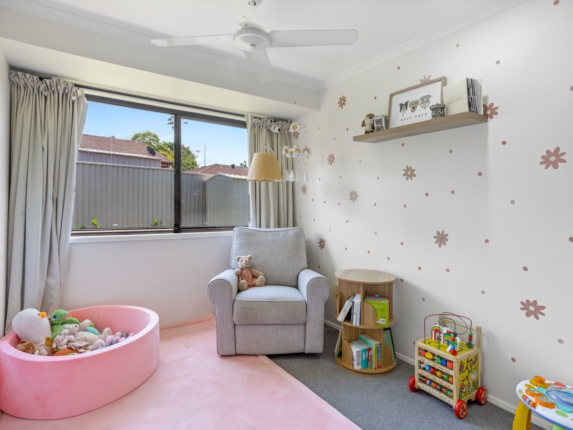216 Olsen Avenue, Arundel QLD 4214, Arundel - Thumbnail 8