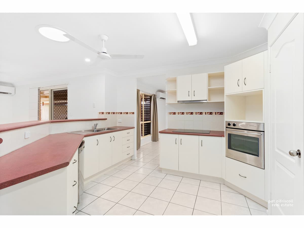 327 Monaco Street, Broadbeach Waters, QLD, 4218, Broadbeach Waters - Thumbnail 2