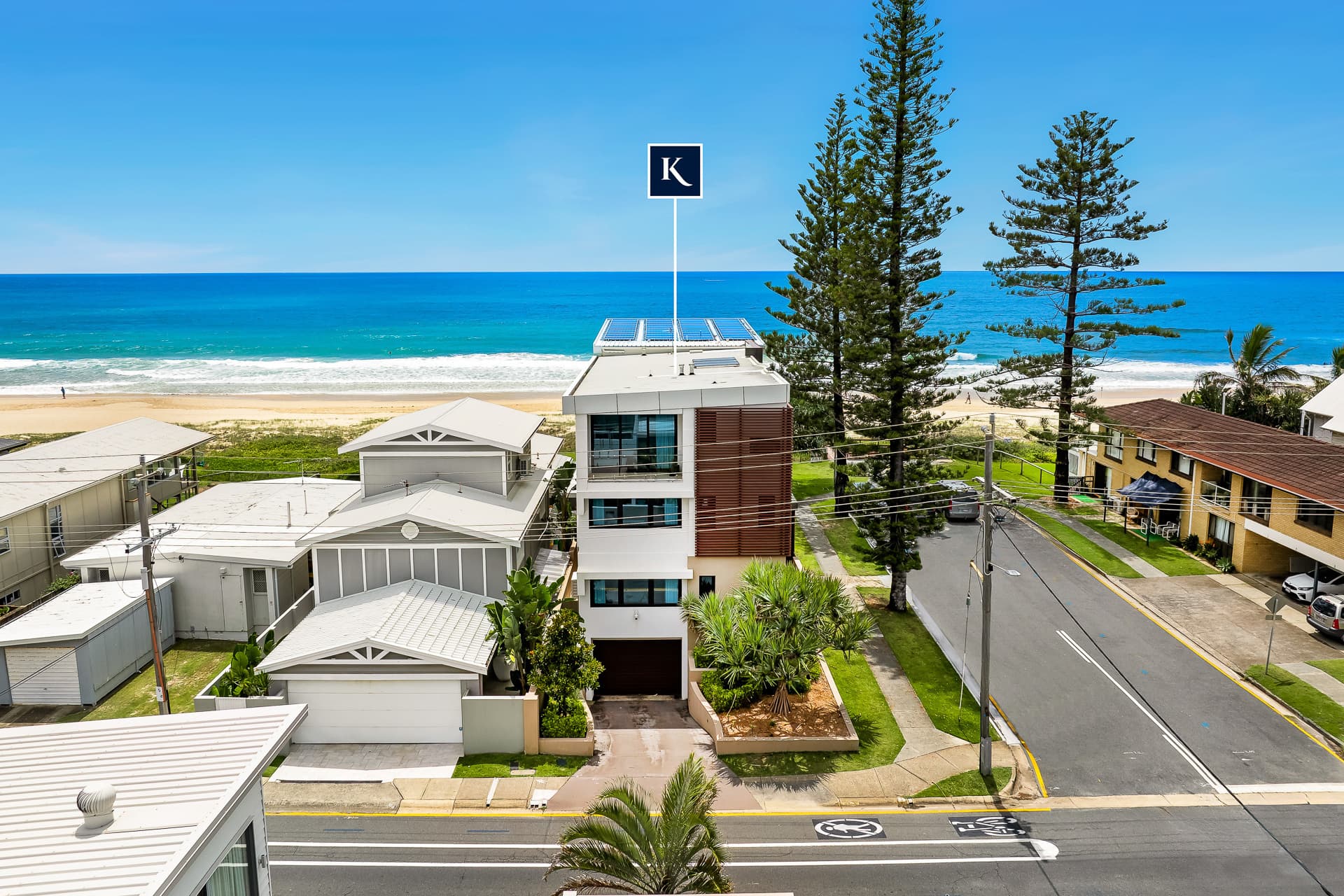 17 Hedges Avenue, Mermaid Beach, QLD, 4218, Mermaid Beach - Thumbnail 3