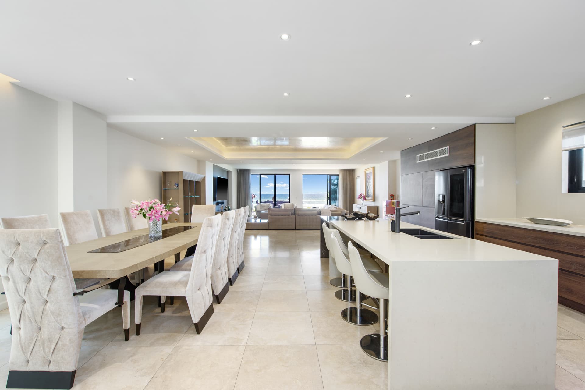 17 Hedges Avenue, Mermaid Beach, QLD, 4218, Mermaid Beach - Thumbnail 5