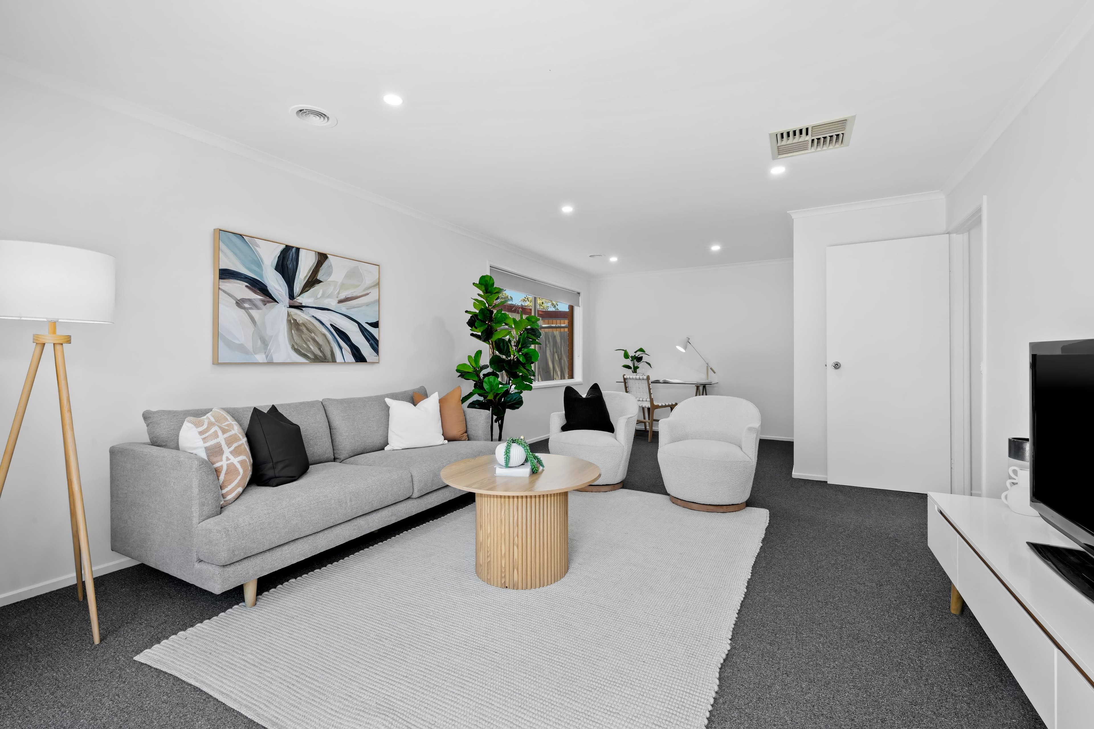 39 Cunningham Drive, Mill Park VIC 3082, Mill Park - Thumbnail 2