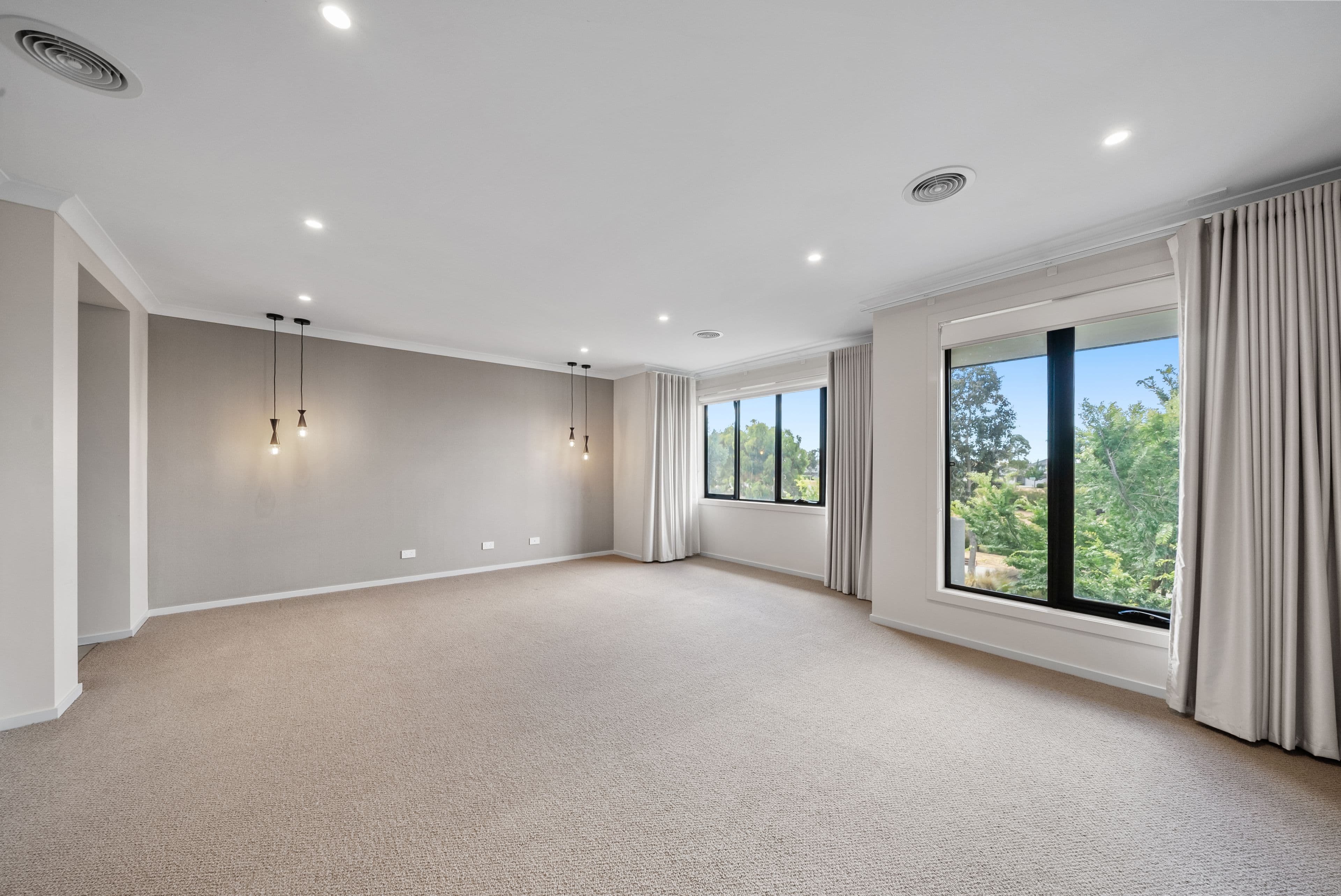 14 Whiteleaf Drive, Mickleham VIC 3064, Mickleham - Thumbnail 8