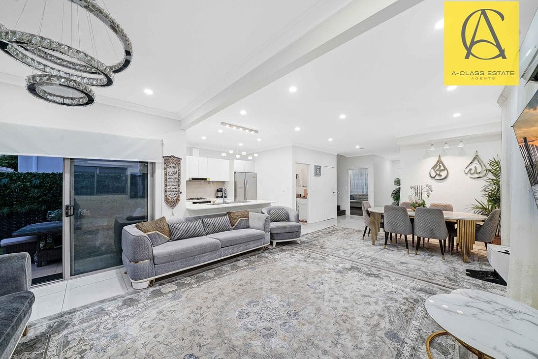 40 Bowaga Circuit, VILLAWOOD NSW 2163, Villawood - Thumbnail 3