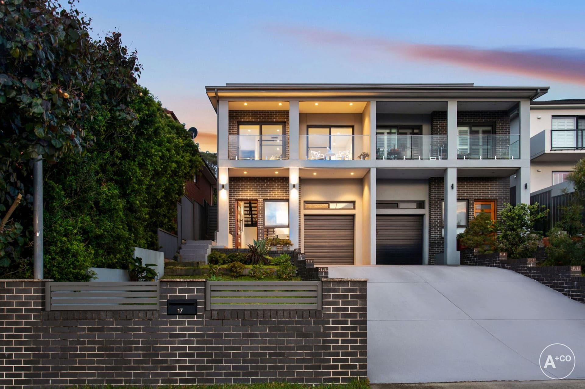 17 Hastings Avenue, Chifley, Chifley - Thumbnail 2