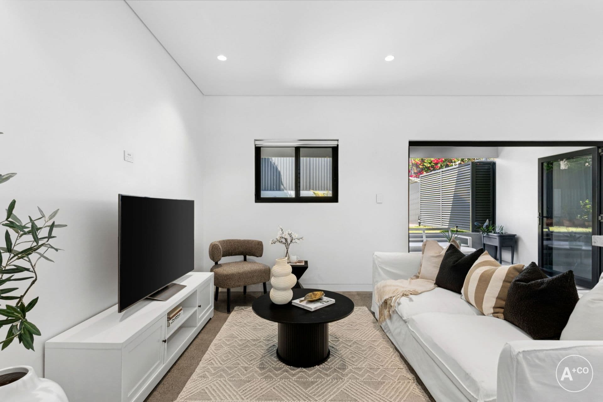 17 Hastings Avenue, Chifley, Chifley - Thumbnail 5