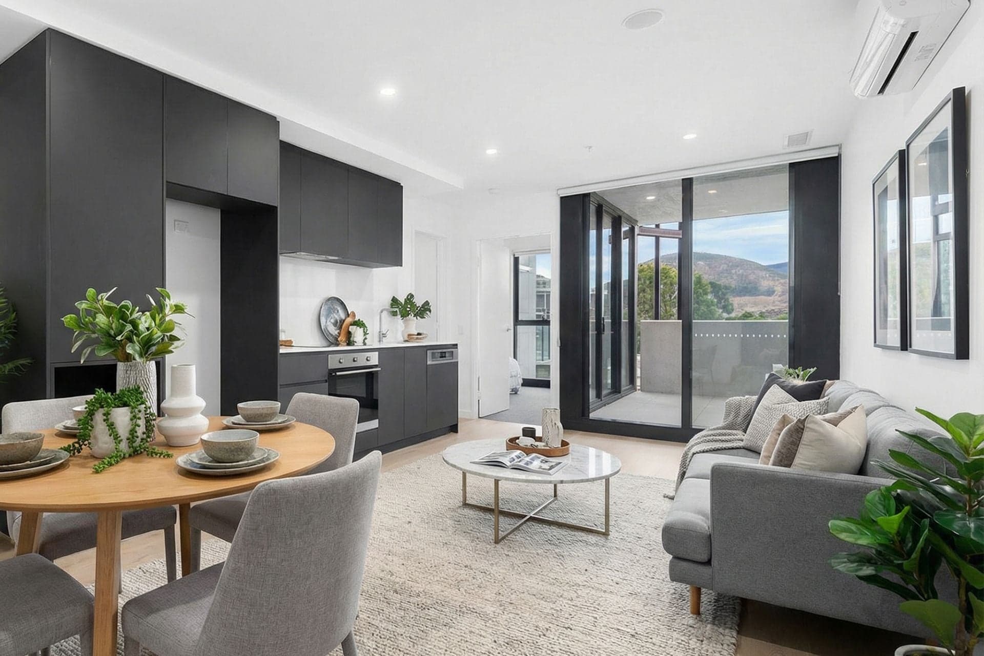 507/83 Cooyong Street Reid ACT, Reid - Thumbnail 2