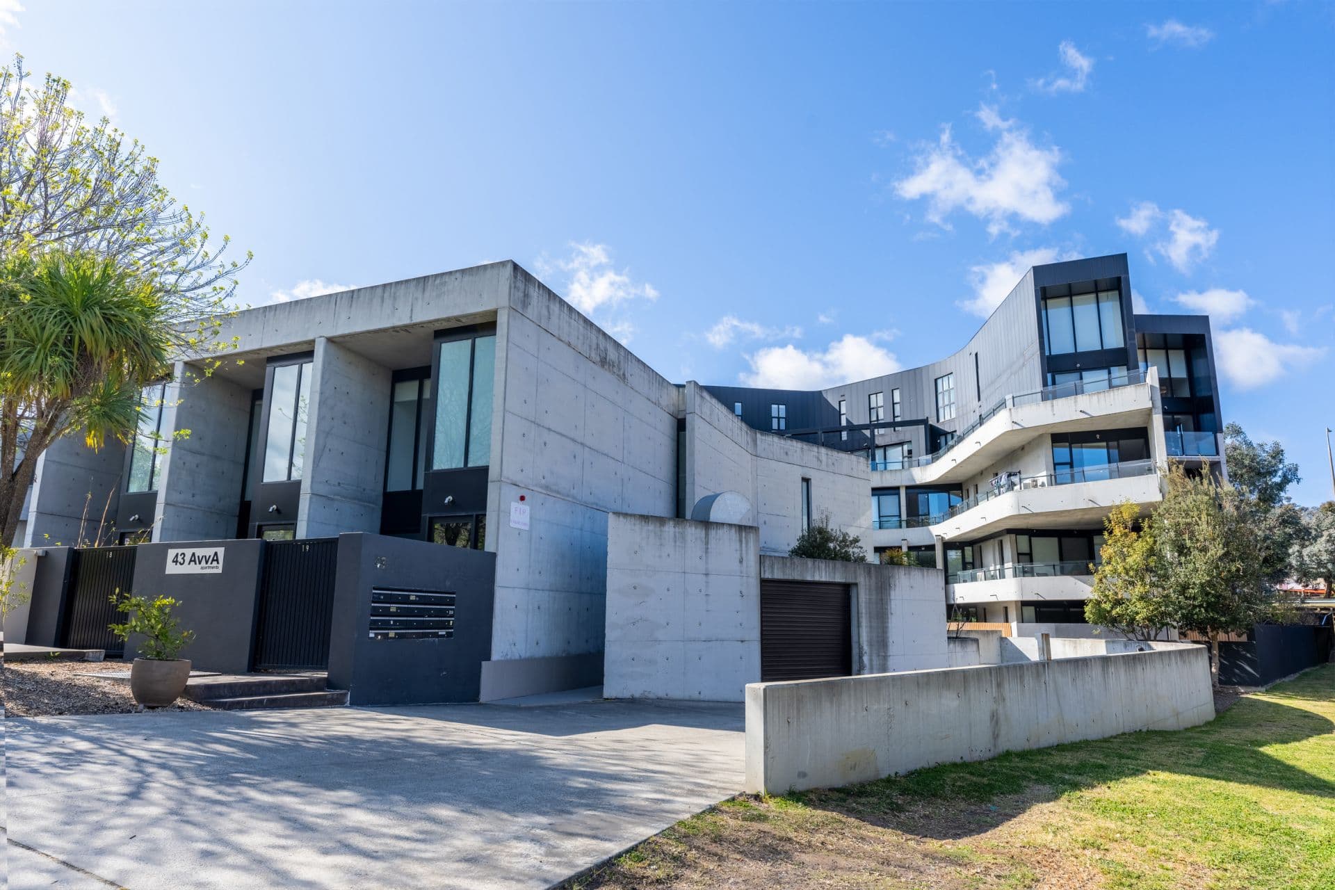 15/43 Hampton Circuit Yarralumla ACT, Yarralumla - Image 1