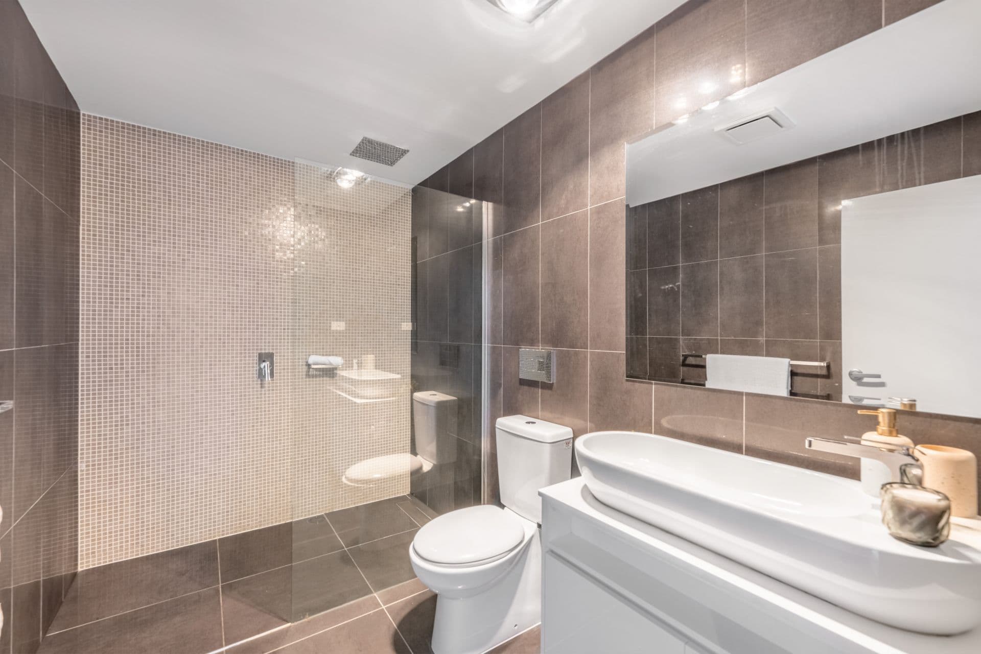13/43 Hampton Circuit Yarralumla ACT, Yarralumla - Image 1