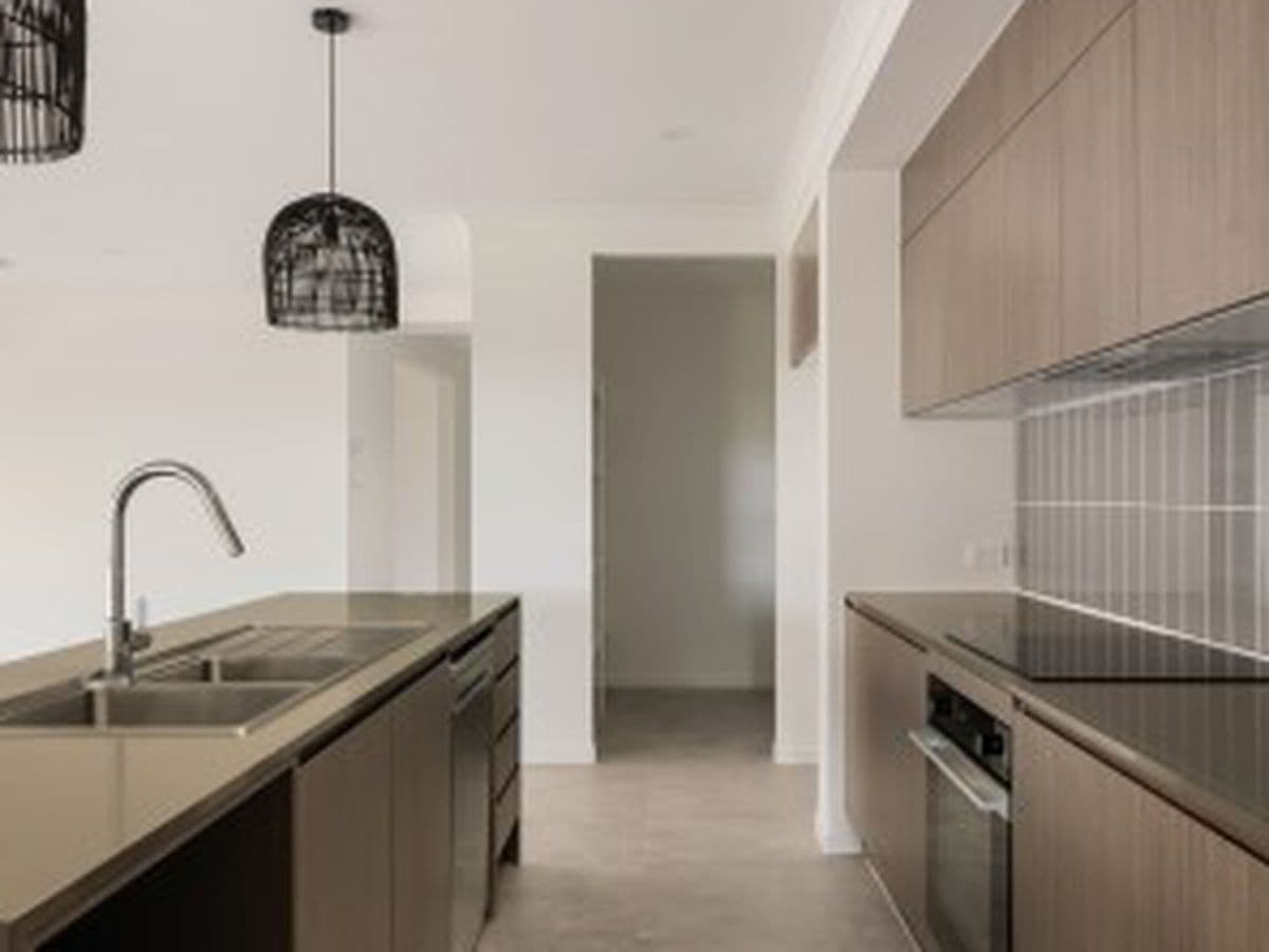 29 Isis Road, Lawnton, Lawnton - Thumbnail 2