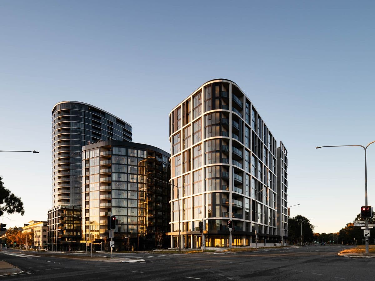 220 Melrose Drive, Phillip, Phillip - Thumbnail 2