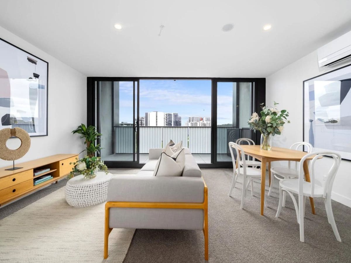 220 Melrose Drive, Phillip, Phillip - Thumbnail 7