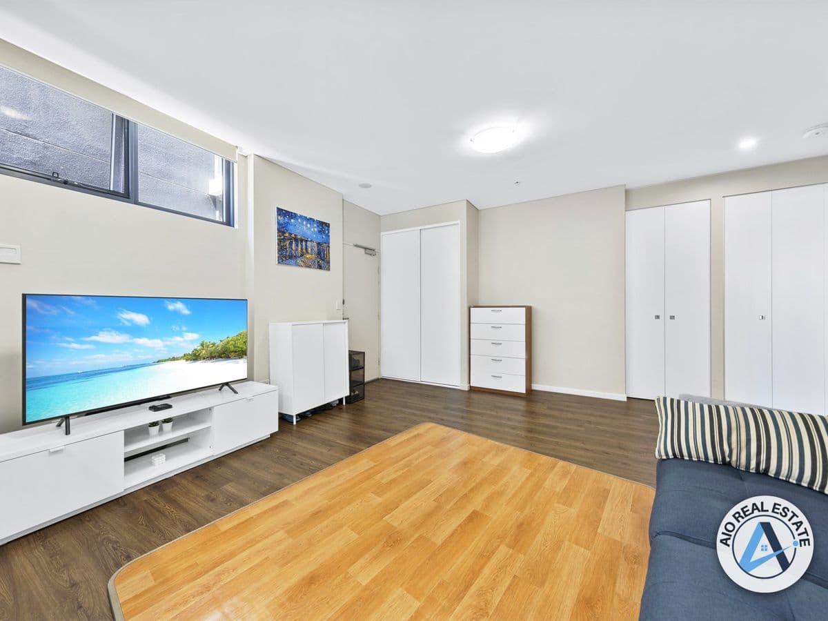 105 / 172 South Parade, Auburn, Auburn - Thumbnail 3