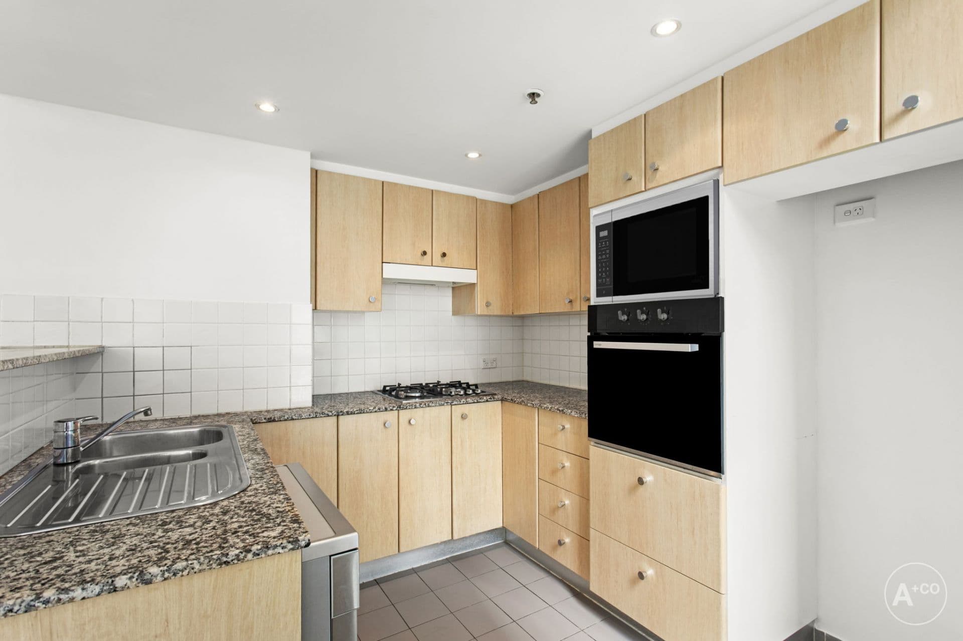 40/257 Oxford Street, Bondi Junction, Bondi Junction - Thumbnail 3