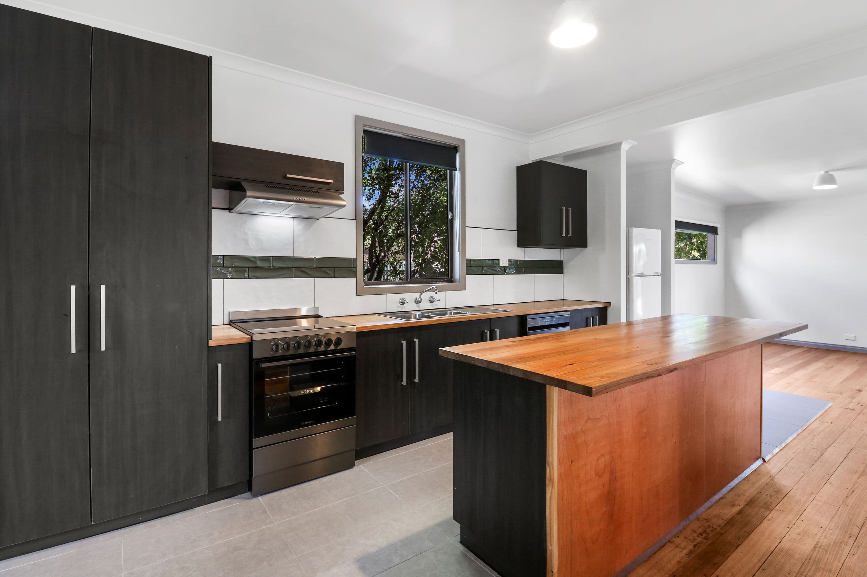 12 Tena Avenue, Horsham VIC 3400, Horsham - Thumbnail 3