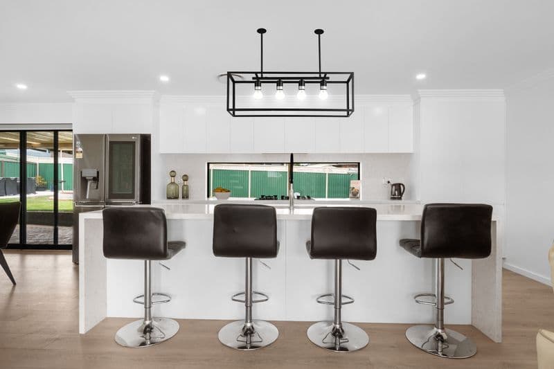 15 Burragorang Road, Ruse, Ruse - Thumbnail 2