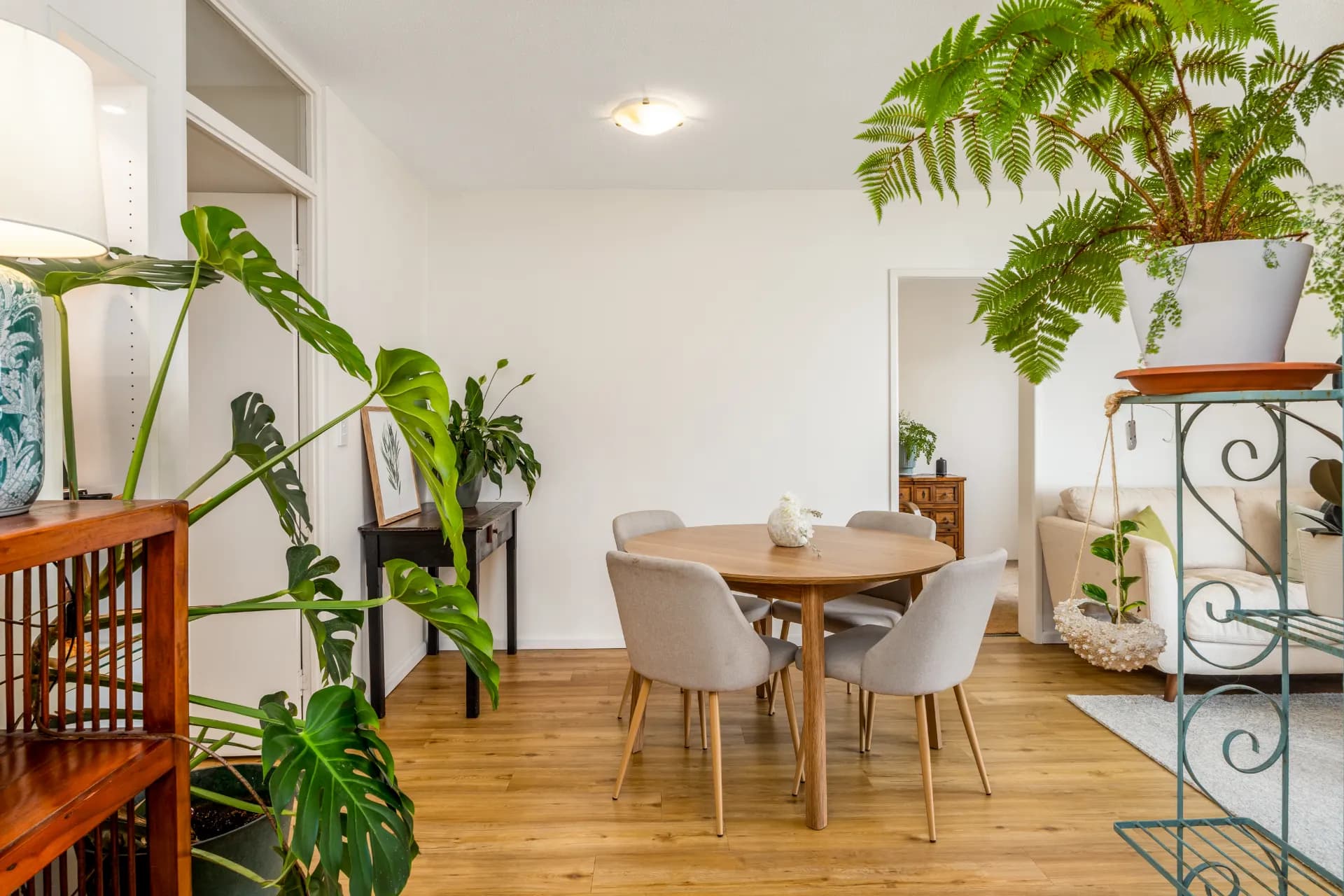 8/89 Marine Parade, Redcliffe - Thumbnail 5