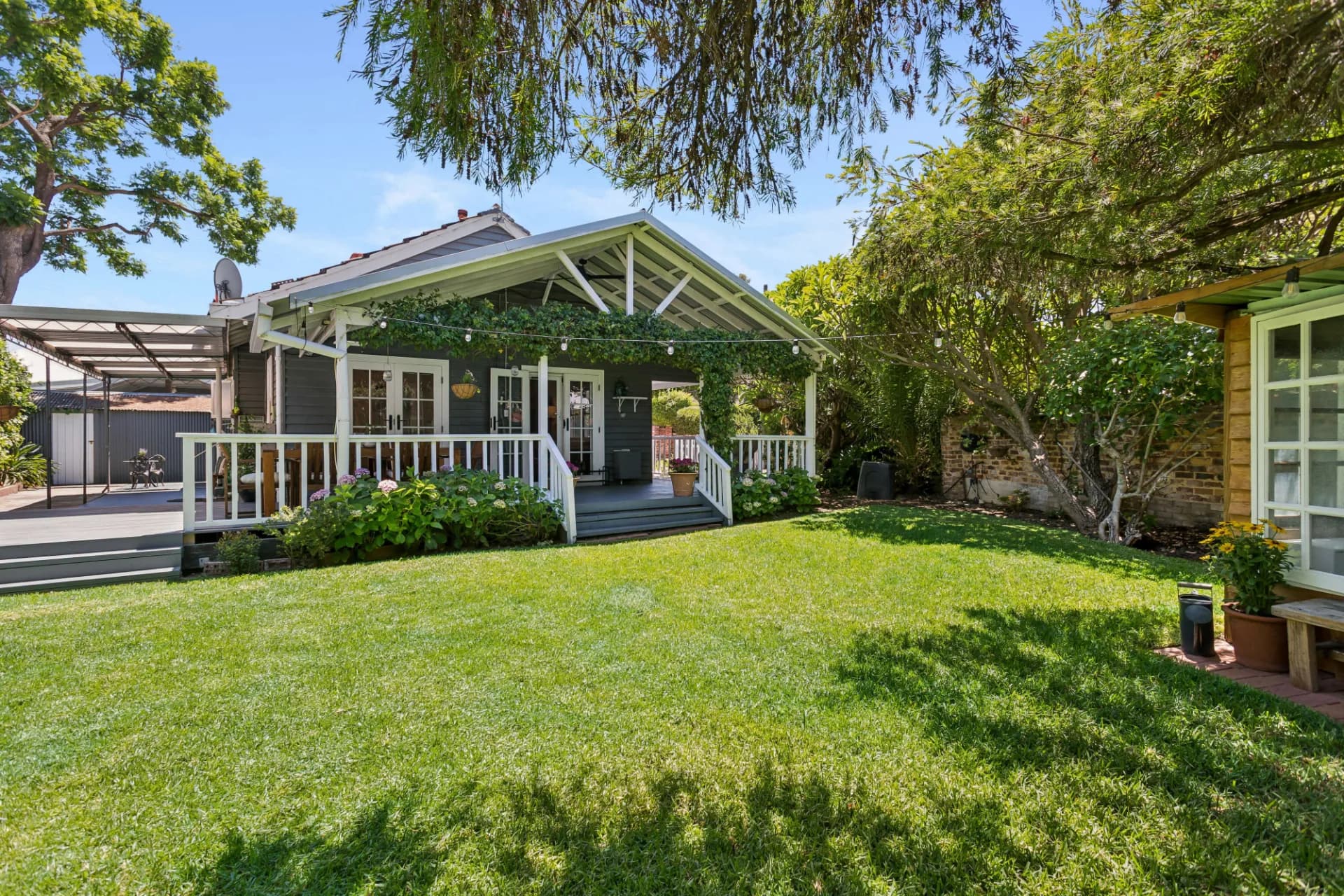 19 Meadow Street, Guildford - Image 1