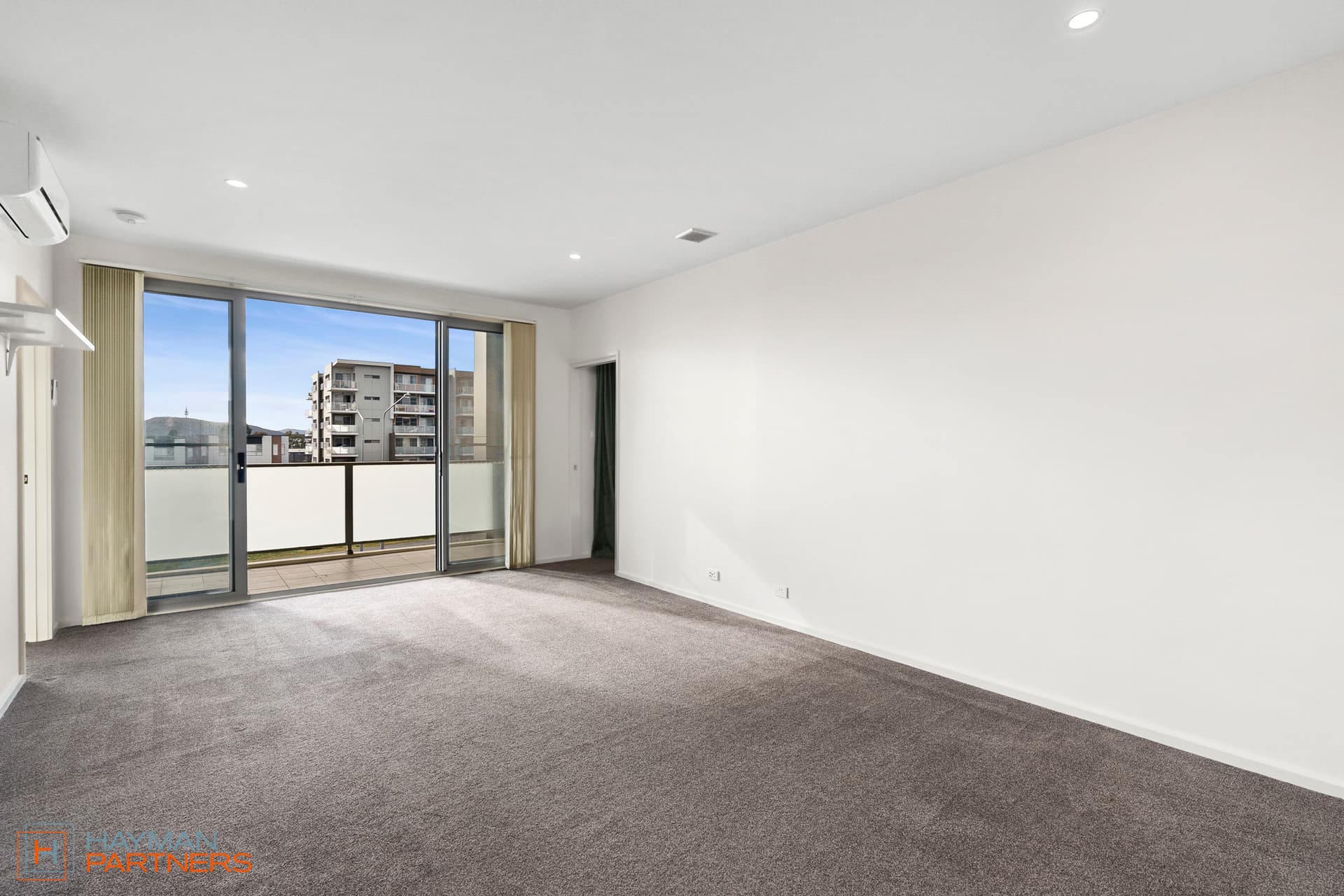 52/60 Tishler Street, Wright ACT 2611, Wright - Thumbnail 2