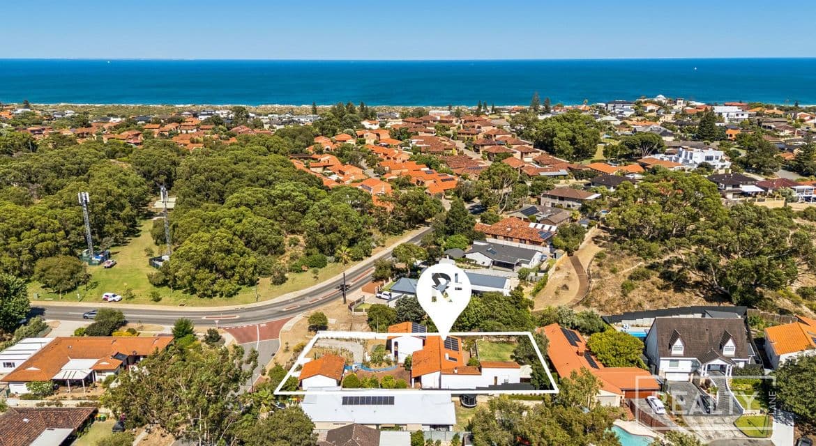 3 Cromarty Street, Winston Hills, Wembley Downs - Thumbnail 2