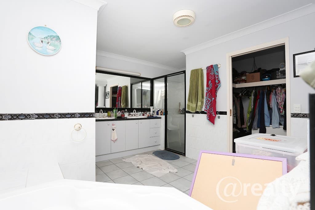 42 Brookvale Drive, Underwood, QLD, 4119, Underwood - Thumbnail 3
