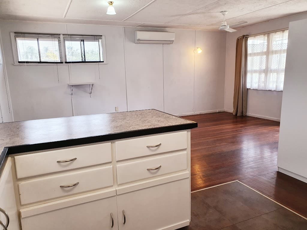 13 Lupton Street, Churchill, QLD, 4305, Churchill - Thumbnail 4