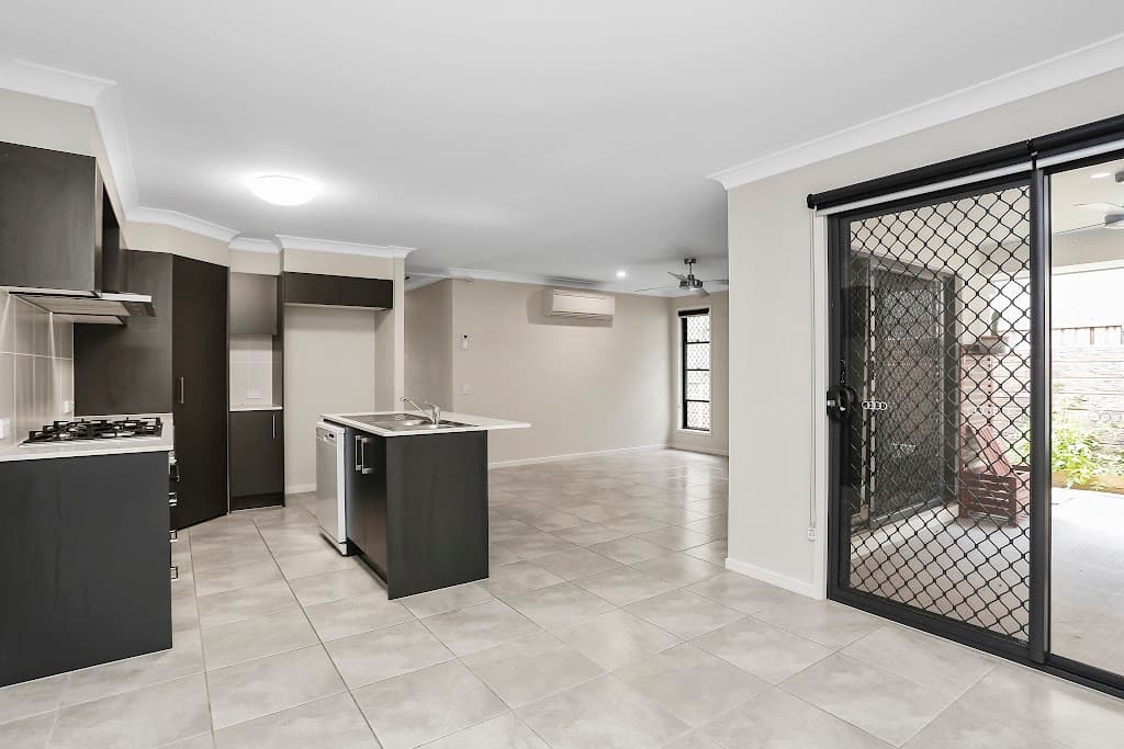 25 Stanicki Circuit, Bellbird Park, QLD, 4300, Bellbird Park - Thumbnail 3