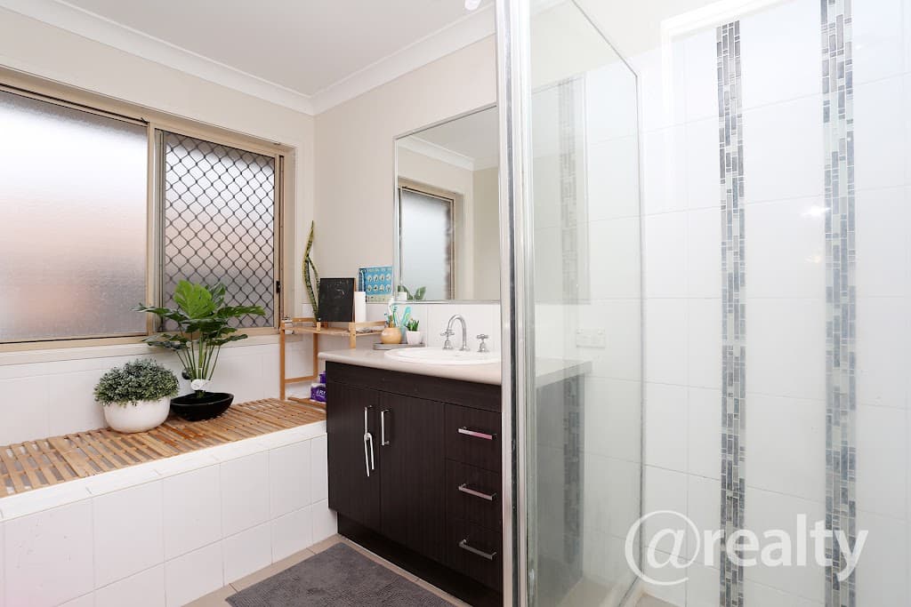 21 Siffleet Street, Bellbird Park, QLD, 4300, Bellbird Park - Thumbnail 4