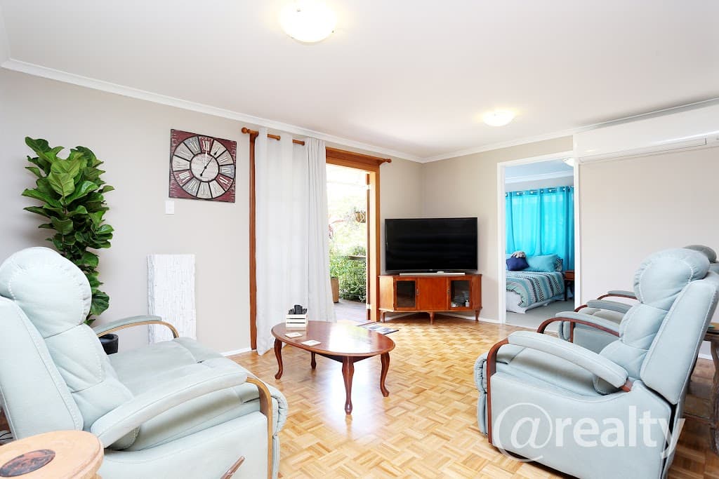 8 Borodin Street, Bellbird Park, QLD, 4300, Bellbird Park - Thumbnail 2