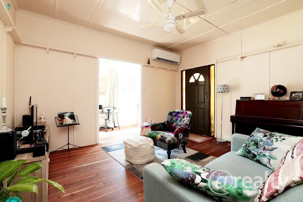 32 Old Toowoomba Road, One Mile, QLD, 4305, One Mile - Thumbnail 2
