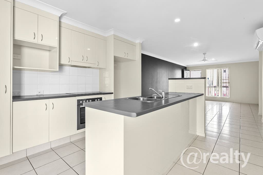 13 Periwinkle Lane, Springfield Lakes, QLD, 4300, Springfield Lakes - Thumbnail 4