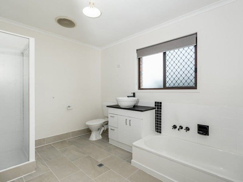 1 Dunbar Street, Browns Plains, QLD, 4118, Browns Plains - Thumbnail 5