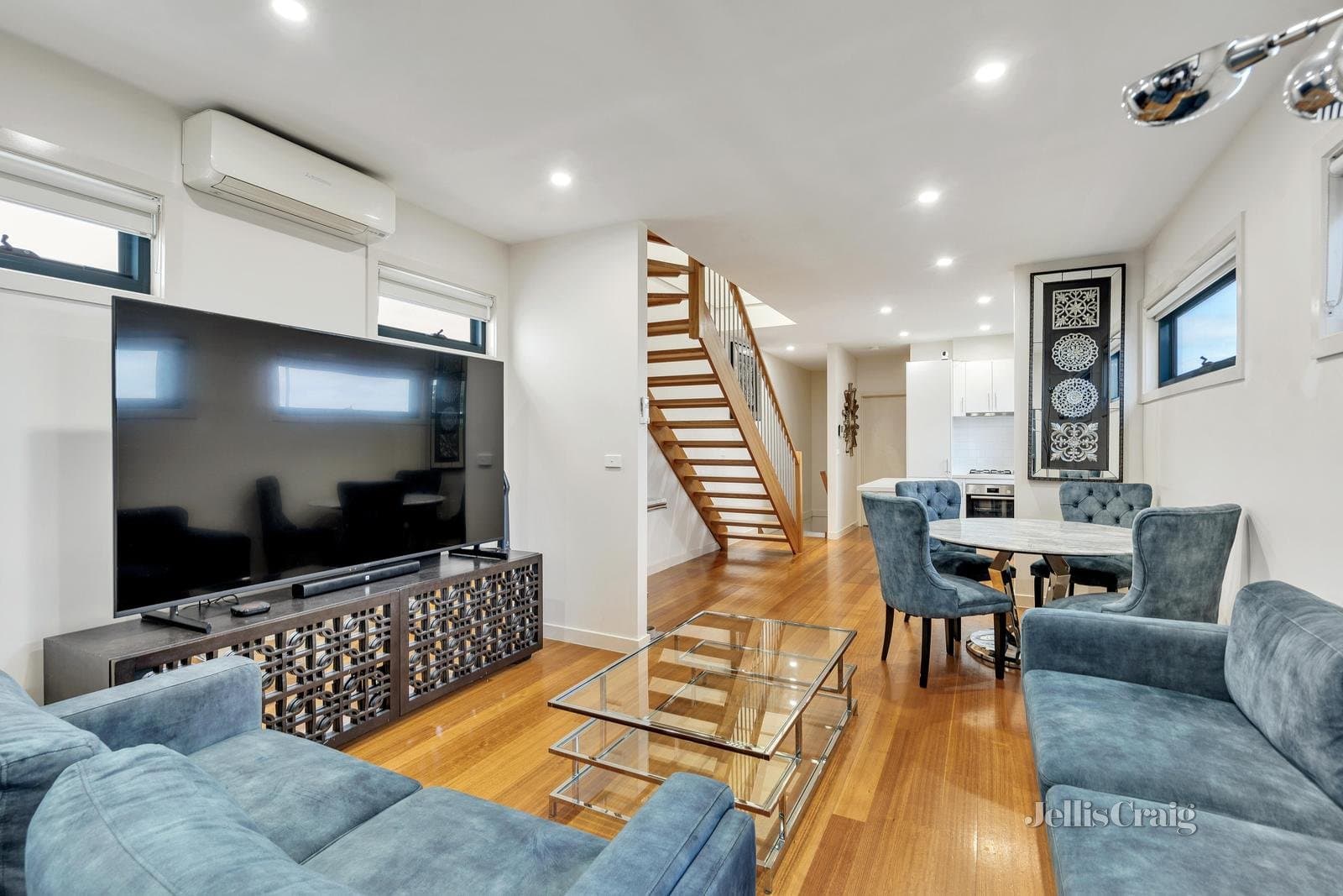 15/1 Brunswick Crescent, Craigieburn, Craigieburn - Thumbnail 3
