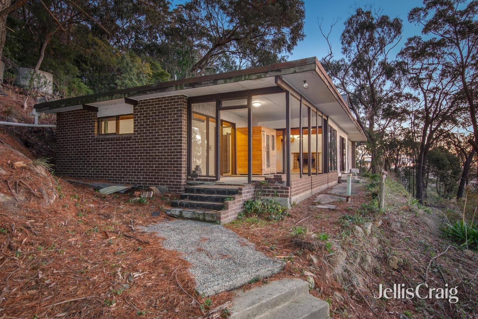 35 Marshall Terrace, Montrose, Montrose - Thumbnail 2